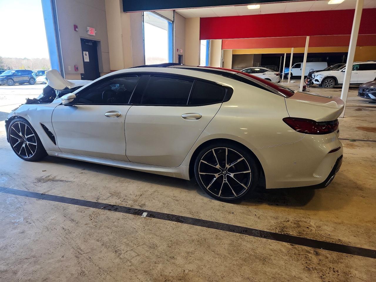 VIN WBAGV4C03NCH03276 2022 BMW 840XI