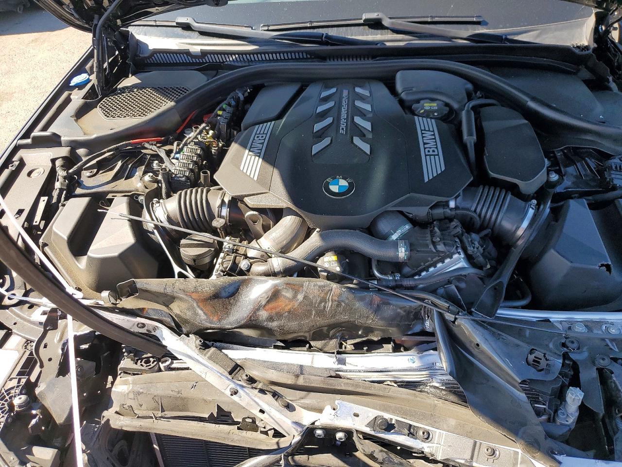 VIN WBA13BK03MCH40666 2021 BMW MOTORRAD M550XI