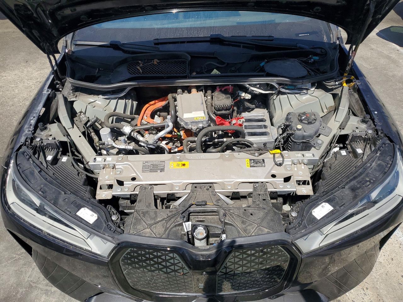 VIN WB523CF08SCS11226 2025 BMW IX