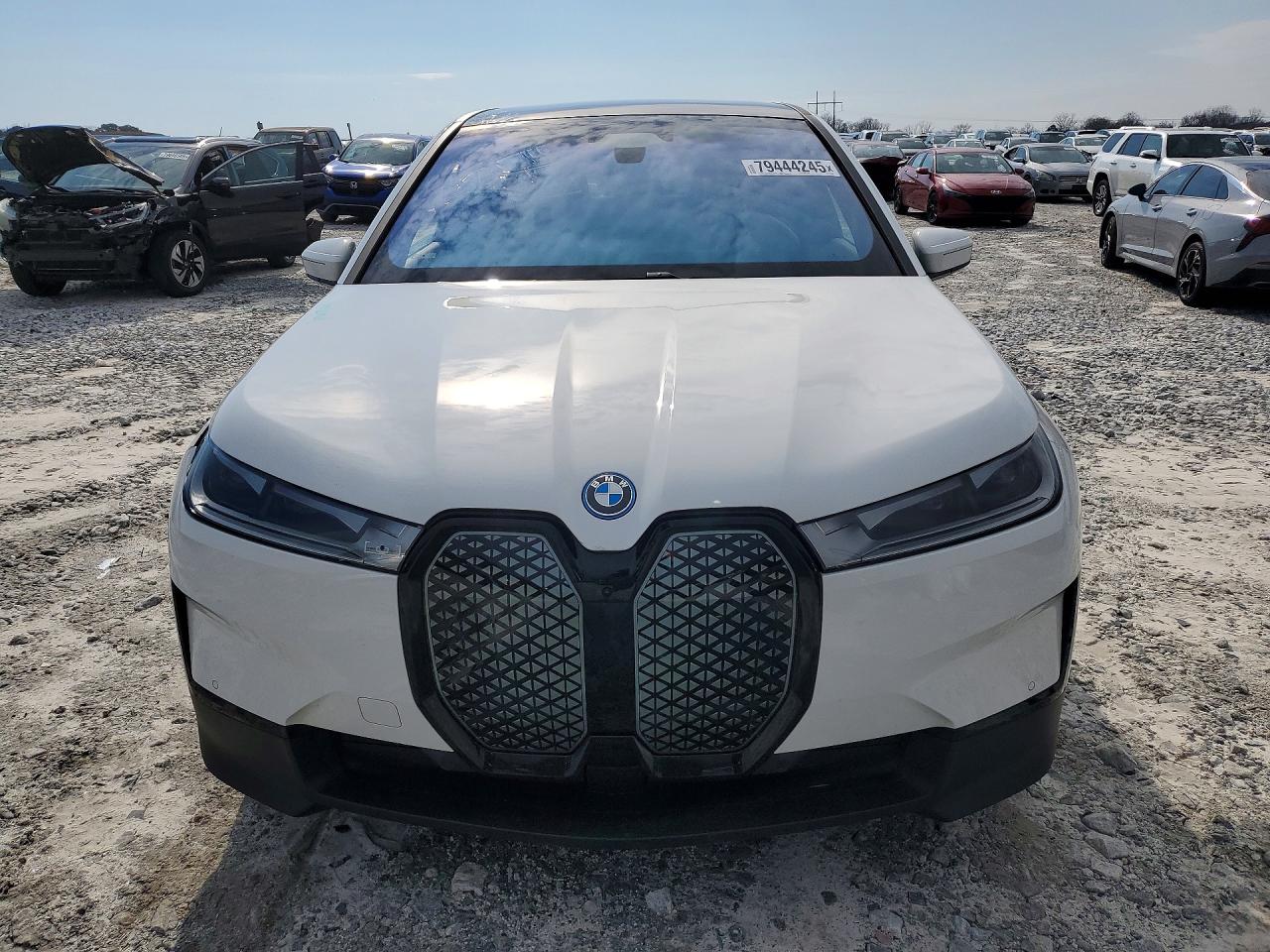 VIN WB523CF09SCT29558 2025 BMW IX