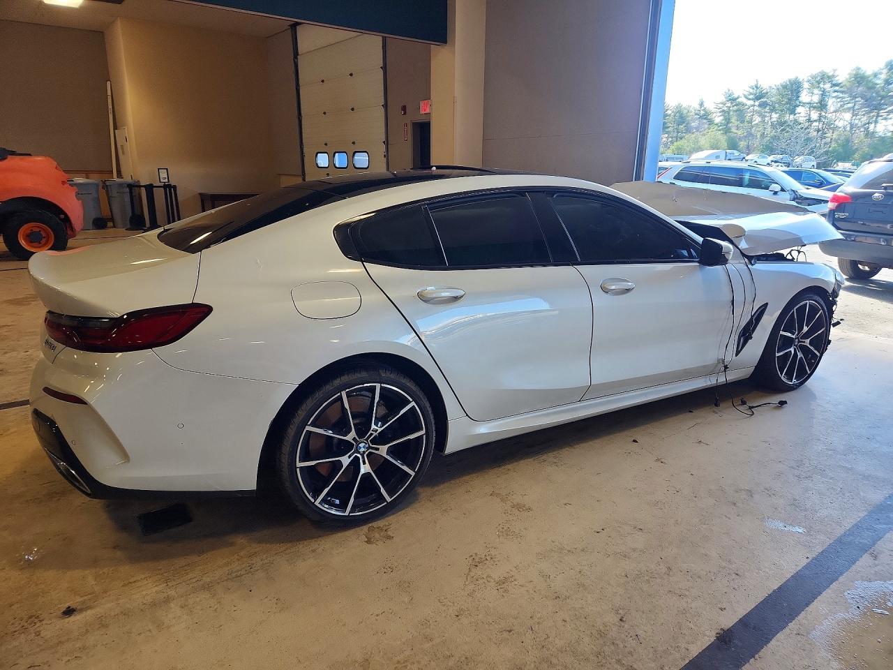 VIN WBAGV4C03NCH03276 2022 BMW 840XI