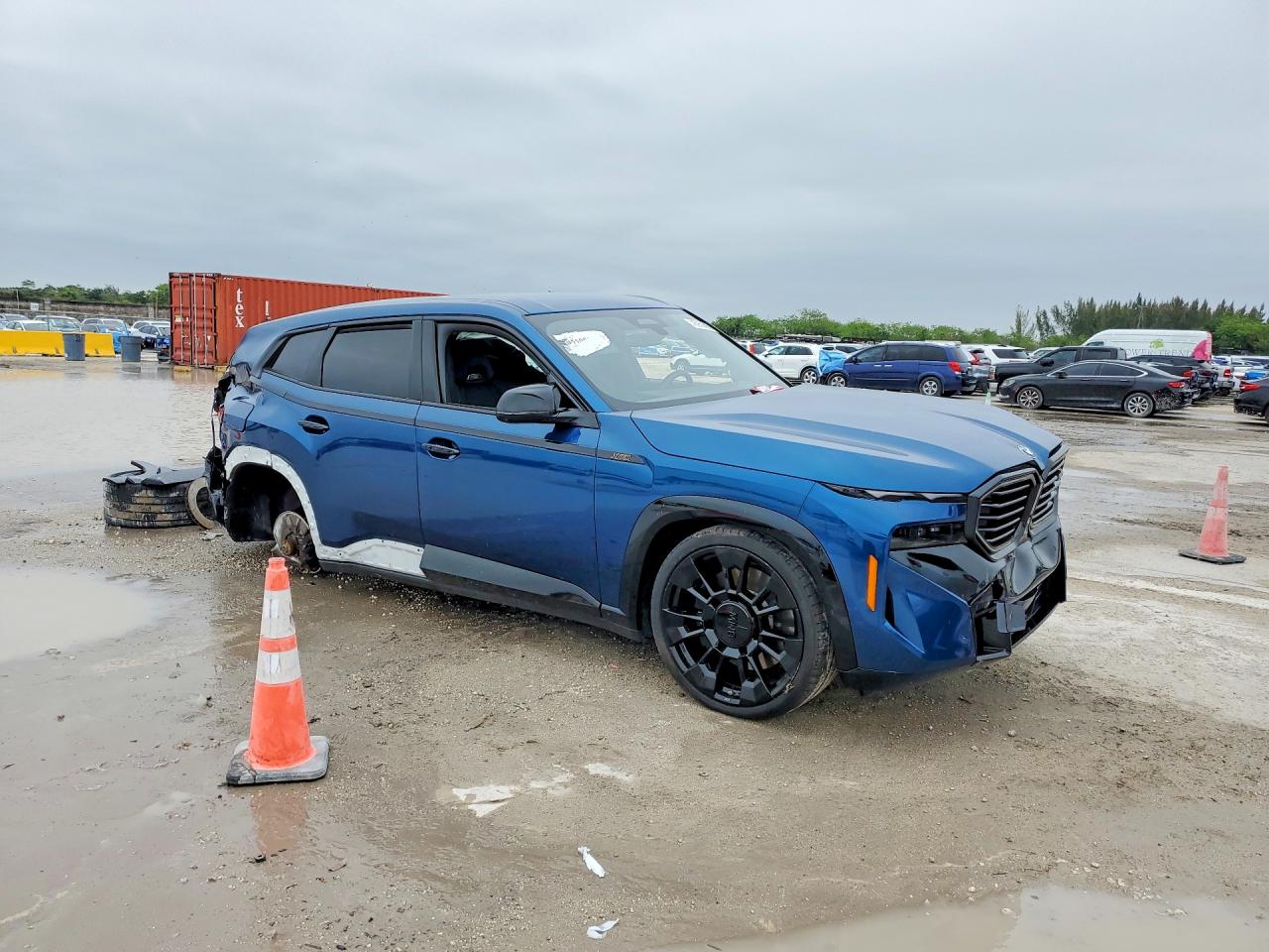VIN 5YM23CS0XS9Z18374 2025 BMW XM