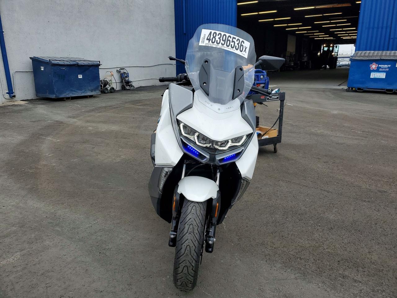 VIN WB40C6307NS893558 2022 BMW C 400