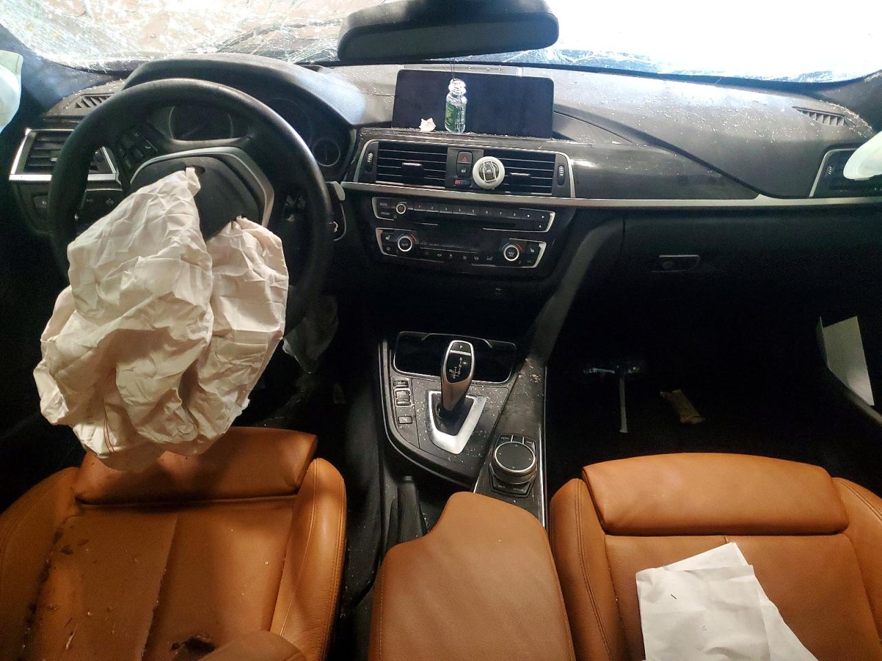 VIN WBA8F1C57JAE97431 2018 BMW 328