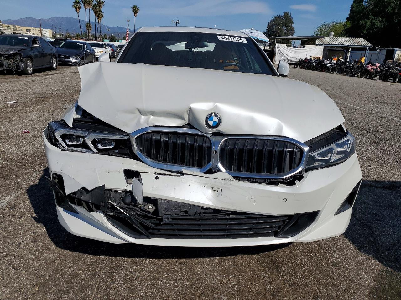 VIN 3MW69FF09R8D88937 2024 BMW MOTORRAD 330I