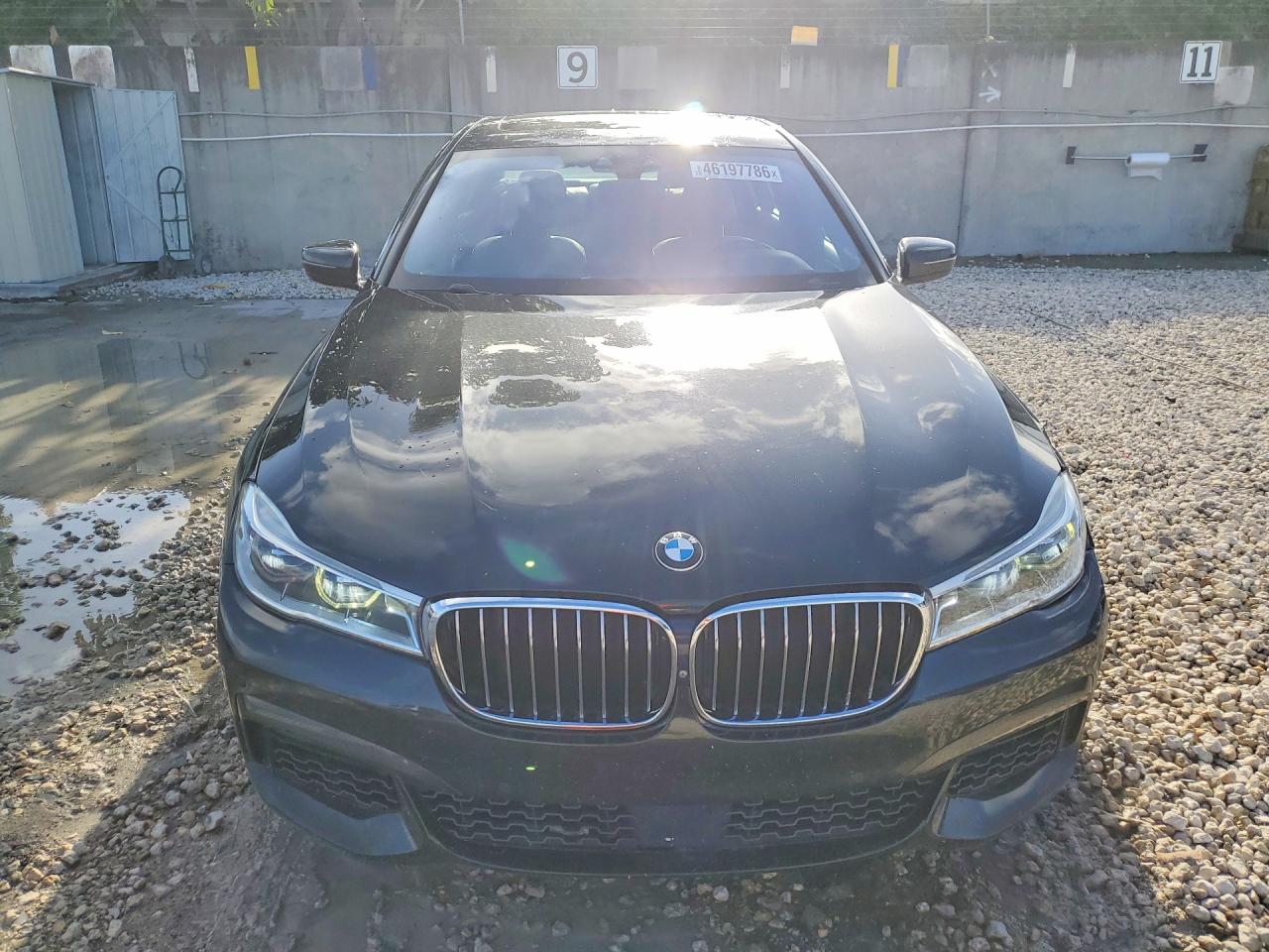 VIN WBA7F2C57JG423745 2018 BMW 750