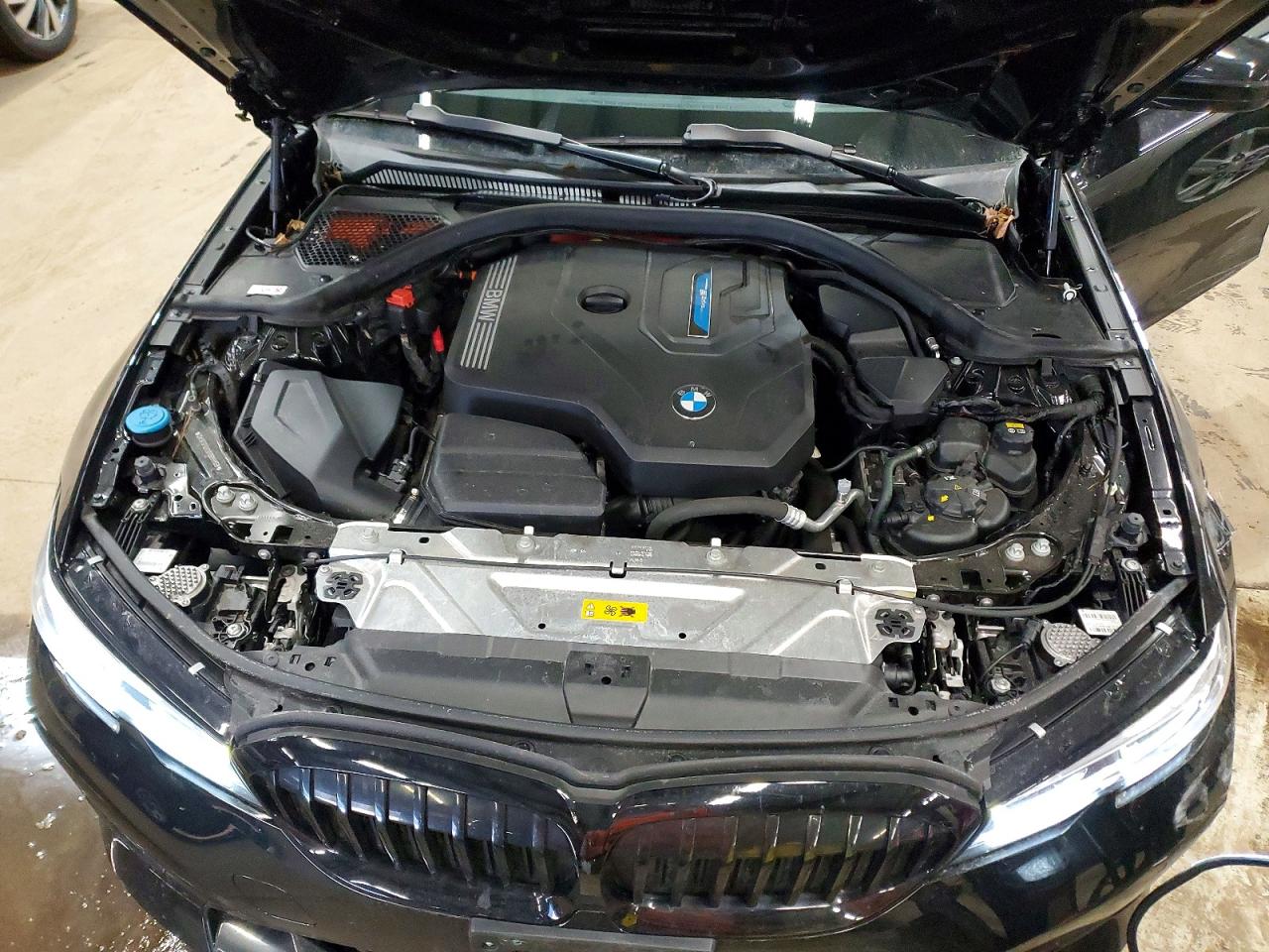 VIN 3MW5P9J09M8B66658 2021 BMW MOTORRAD 330XE