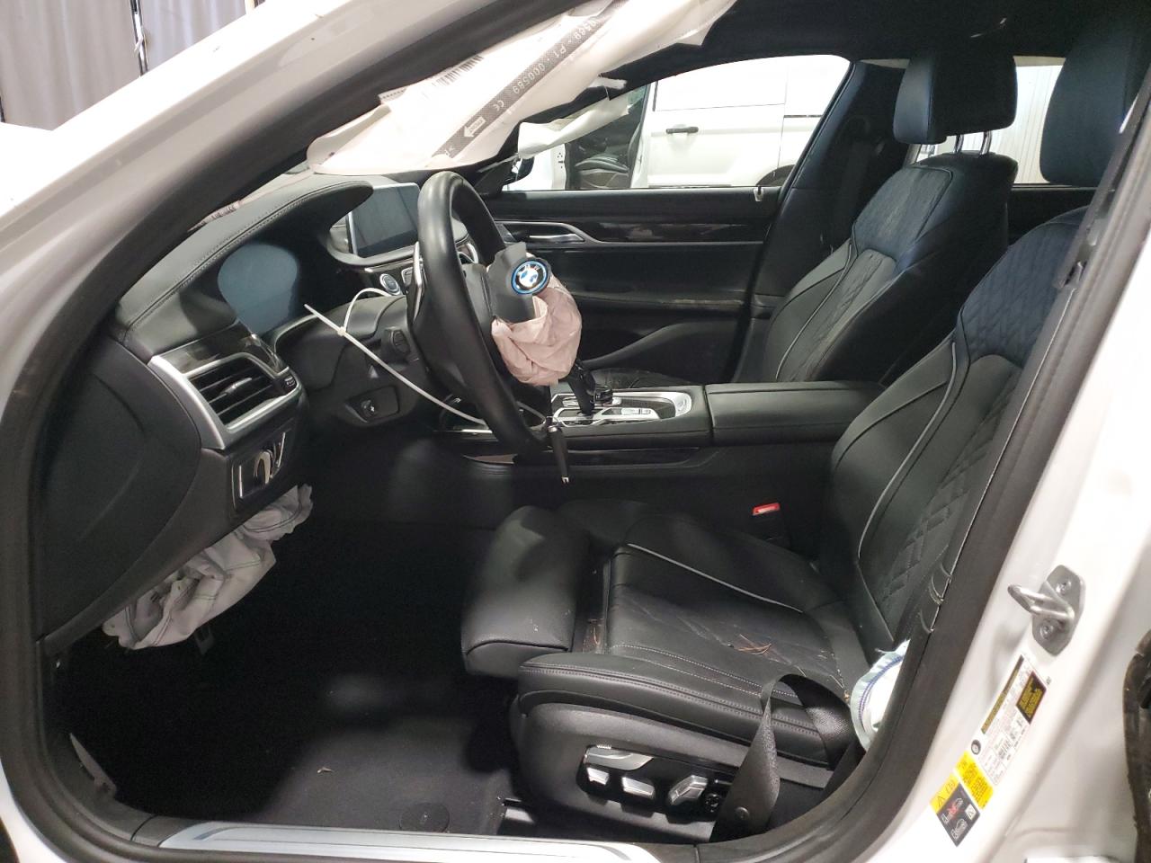 VIN WBA7W4C08NCH89469 2022 BMW 745XE