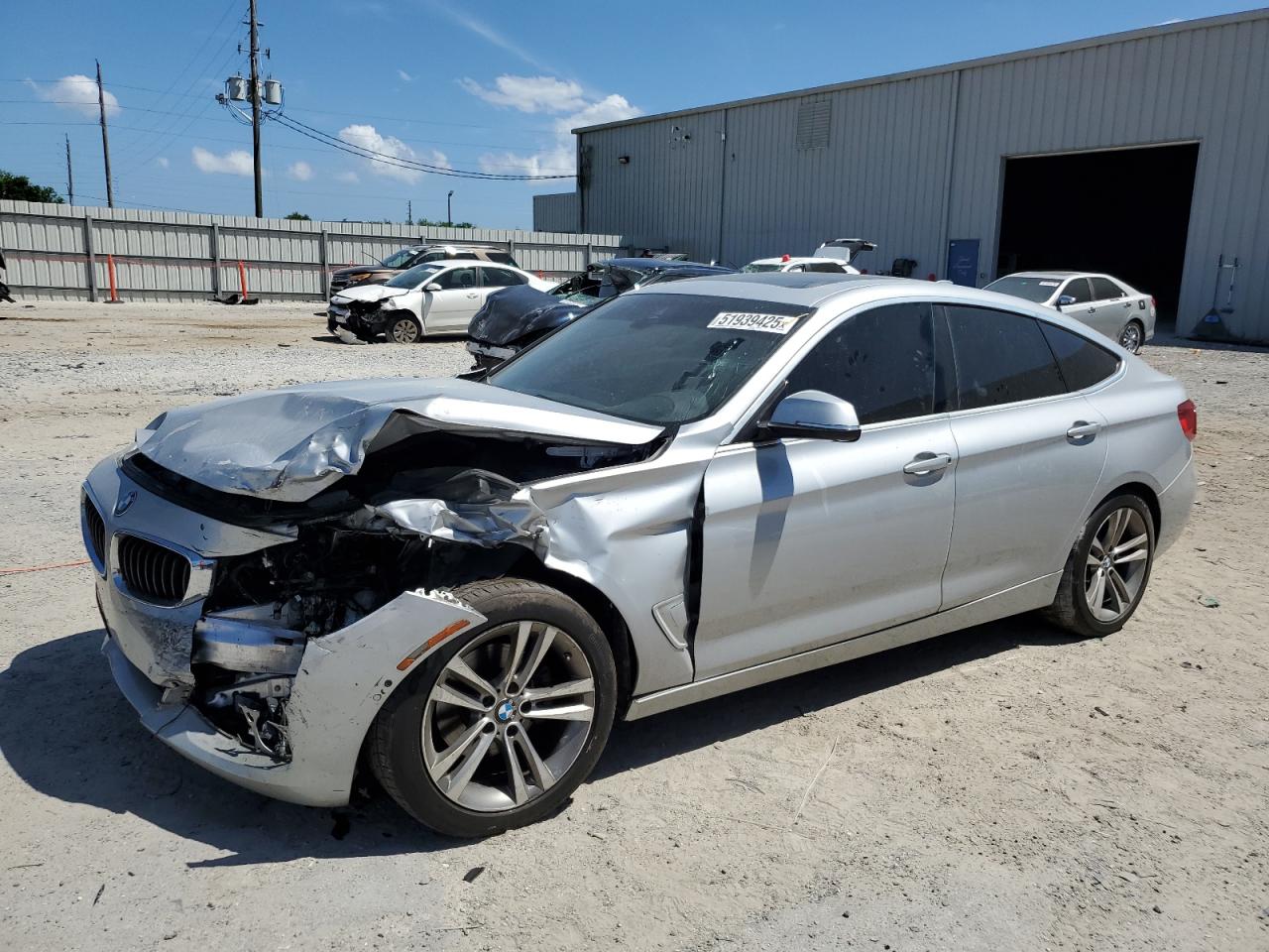 BMW 330XI GT 2019