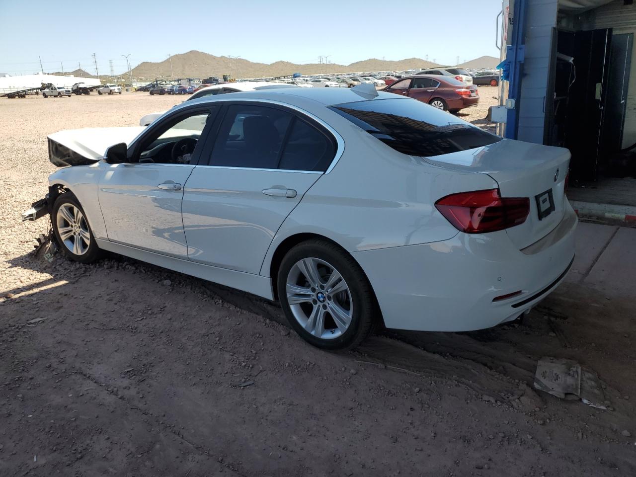 VIN WBA8E5C31HK389056 2017 BMW 328 D