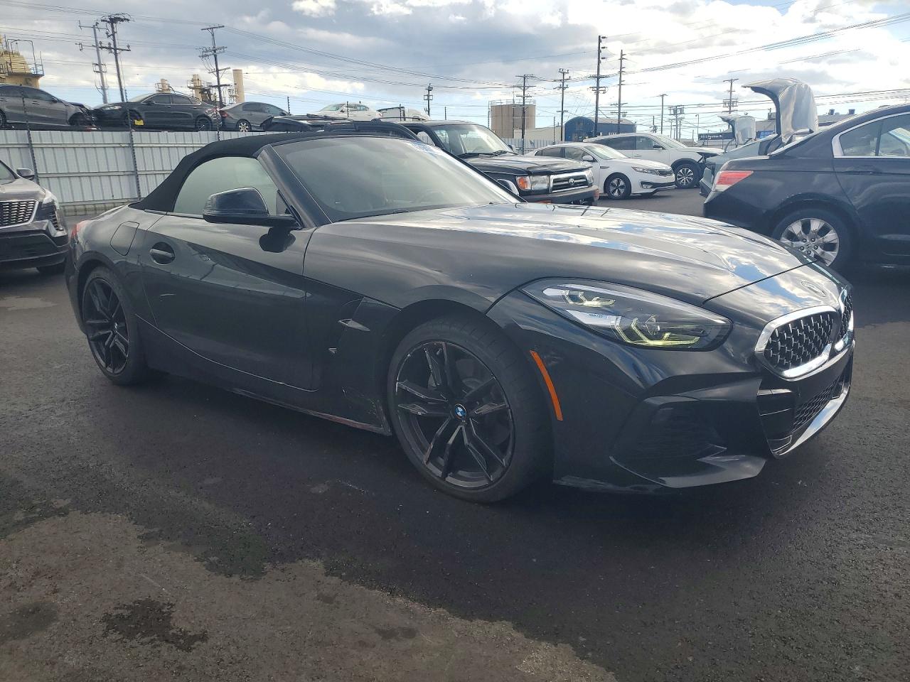 VIN WBAHF3C01NWX43475 2022 BMW Z4