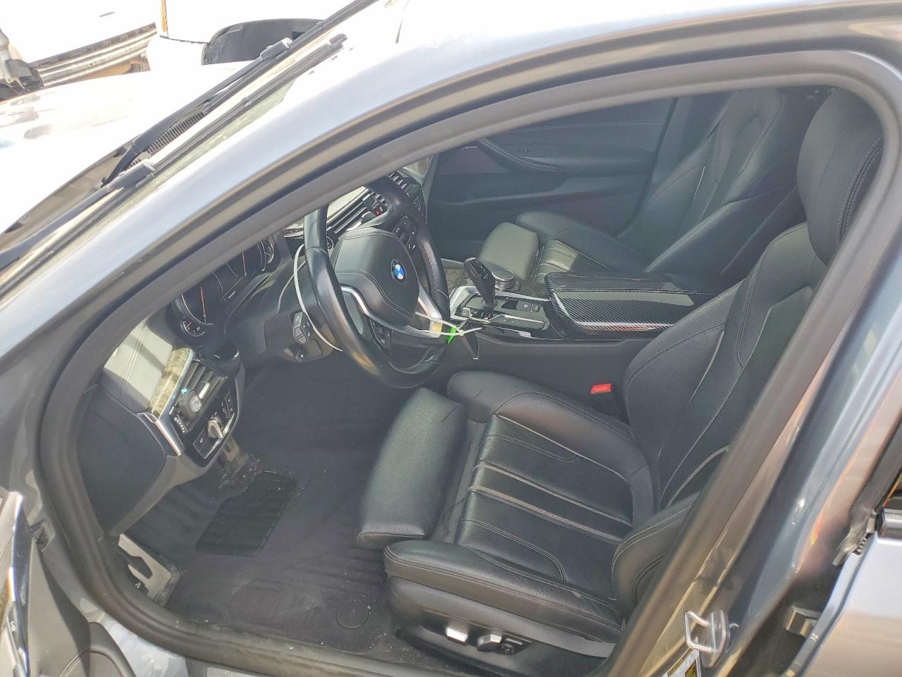 VIN WBAJE7C57JG892176 2018 BMW 540I