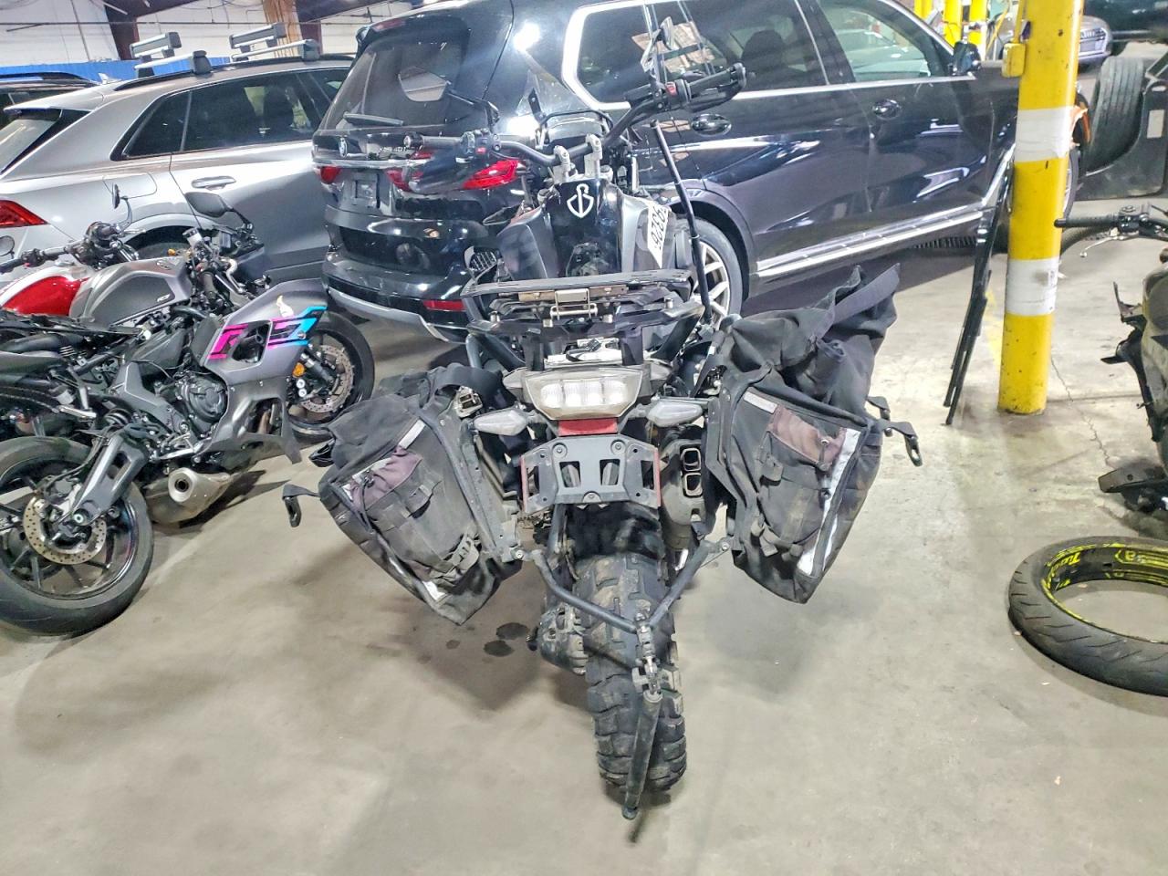 VIN WB10M0300N6F83318 2022 BMW R 1250
