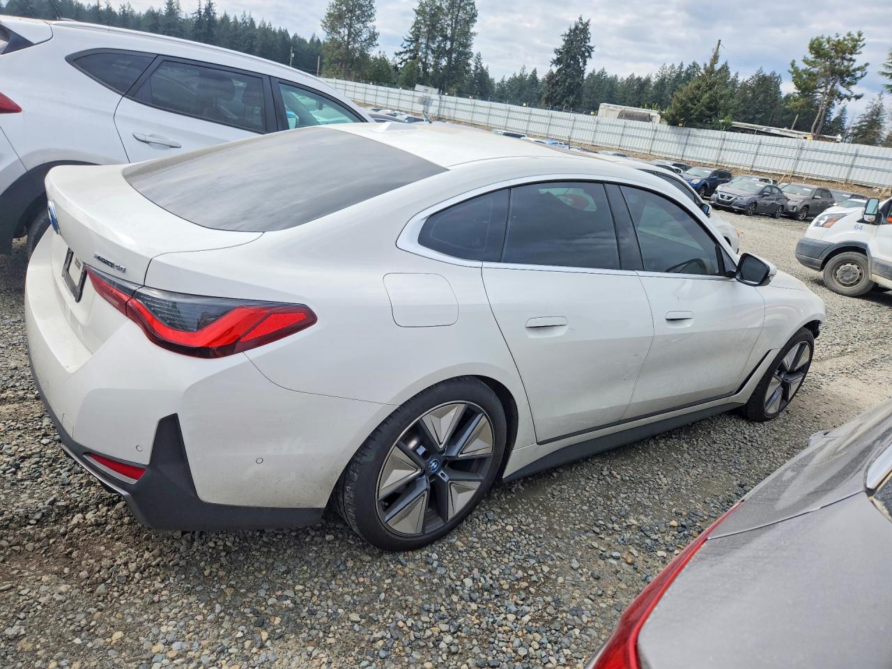 VIN WBY83FB04RFS40588 2024 BMW I4