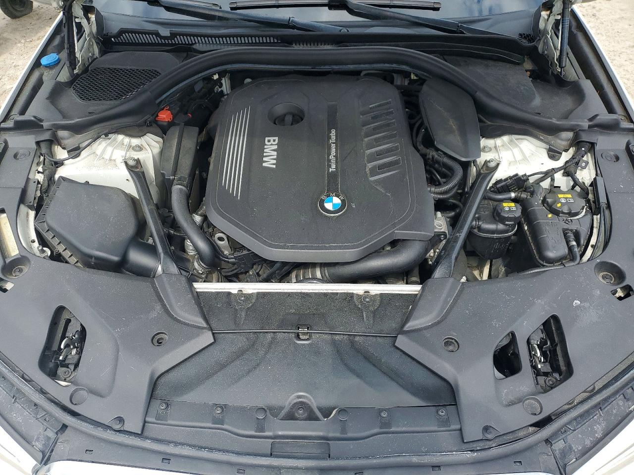 VIN WBAJE5C34HG915233 2017 BMW 540