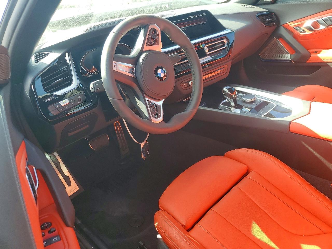 VIN WBAHF3C04TWY49397 2026 BMW Z4