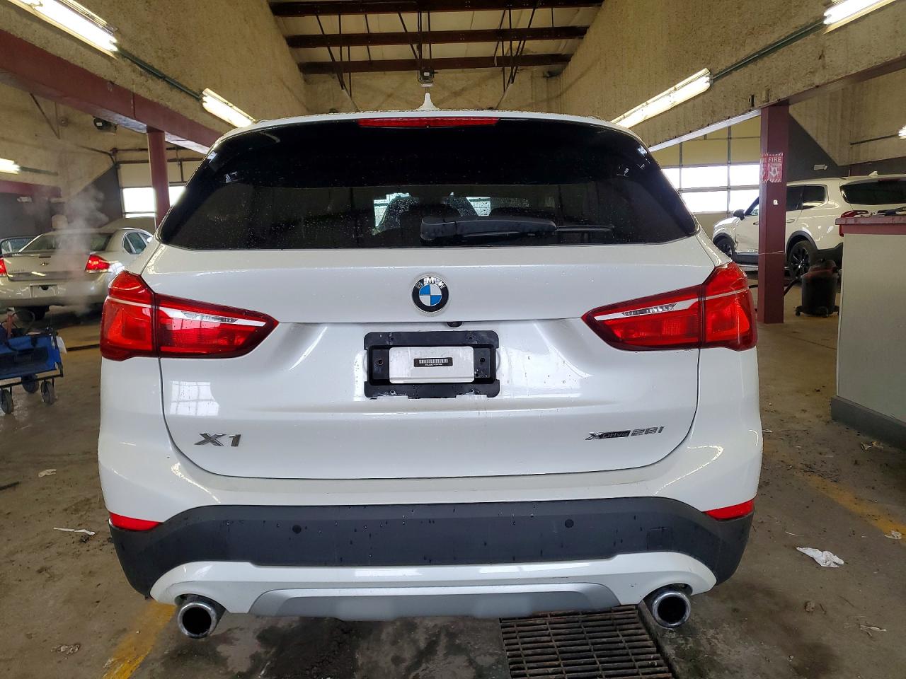 VIN WBXJG9C01M3M76507 2021 BMW X1