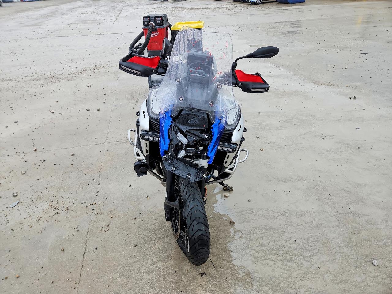 VIN WB10M330XS6L01082 2025 BMW R 1300