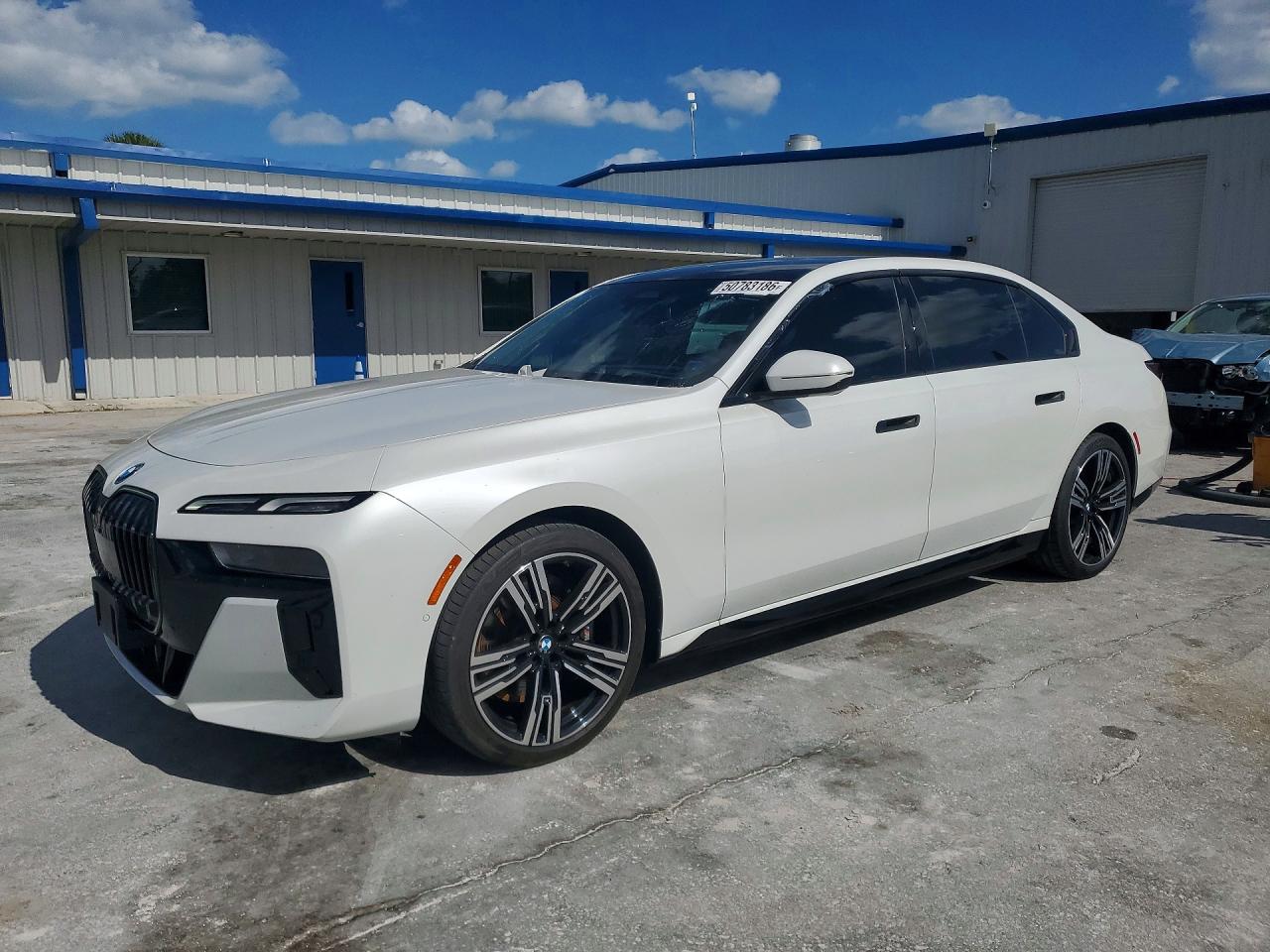 VIN WBY43EJ06RCS00007 2024 BMW I7