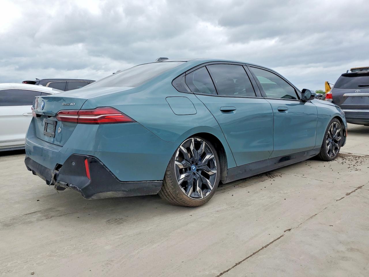 VIN WBY33FK09RCN89712 2024 BMW I5