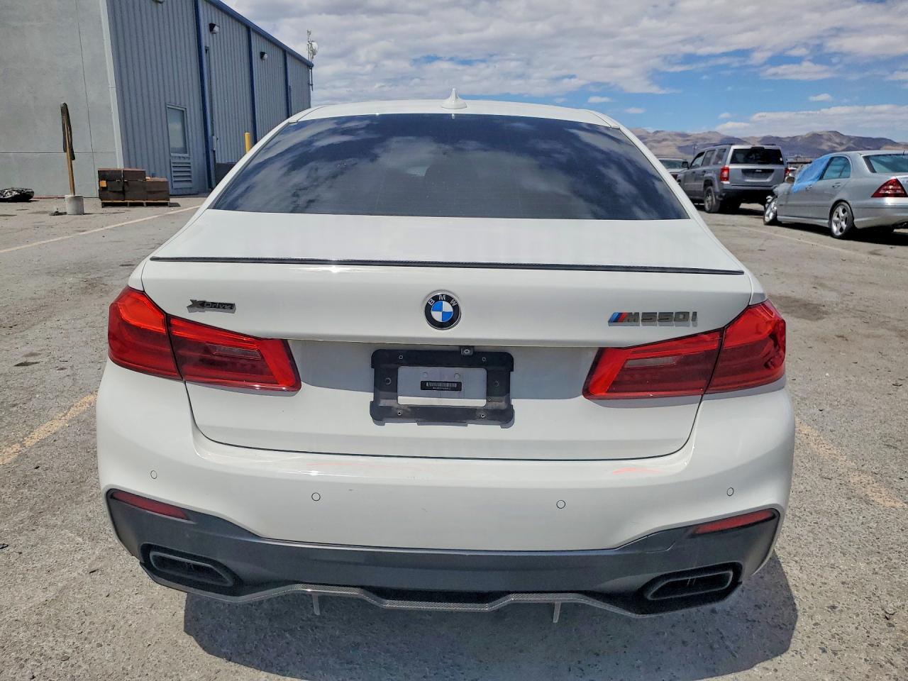 VIN WBAJB9C54KB464133 2019 BMW M550XI
