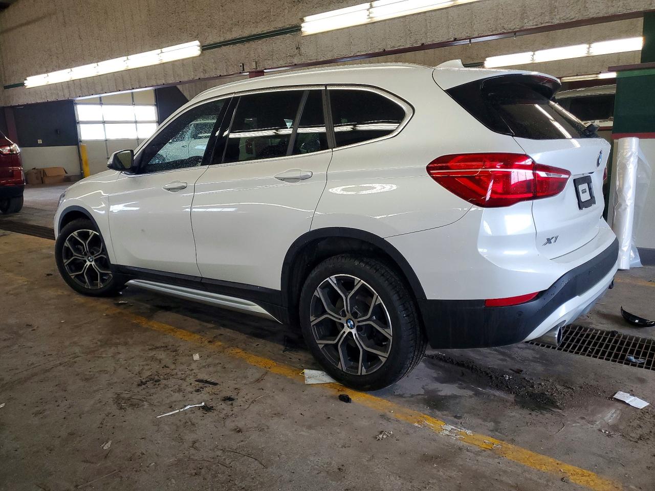 VIN WBXJG9C01M3M76507 2021 BMW X1