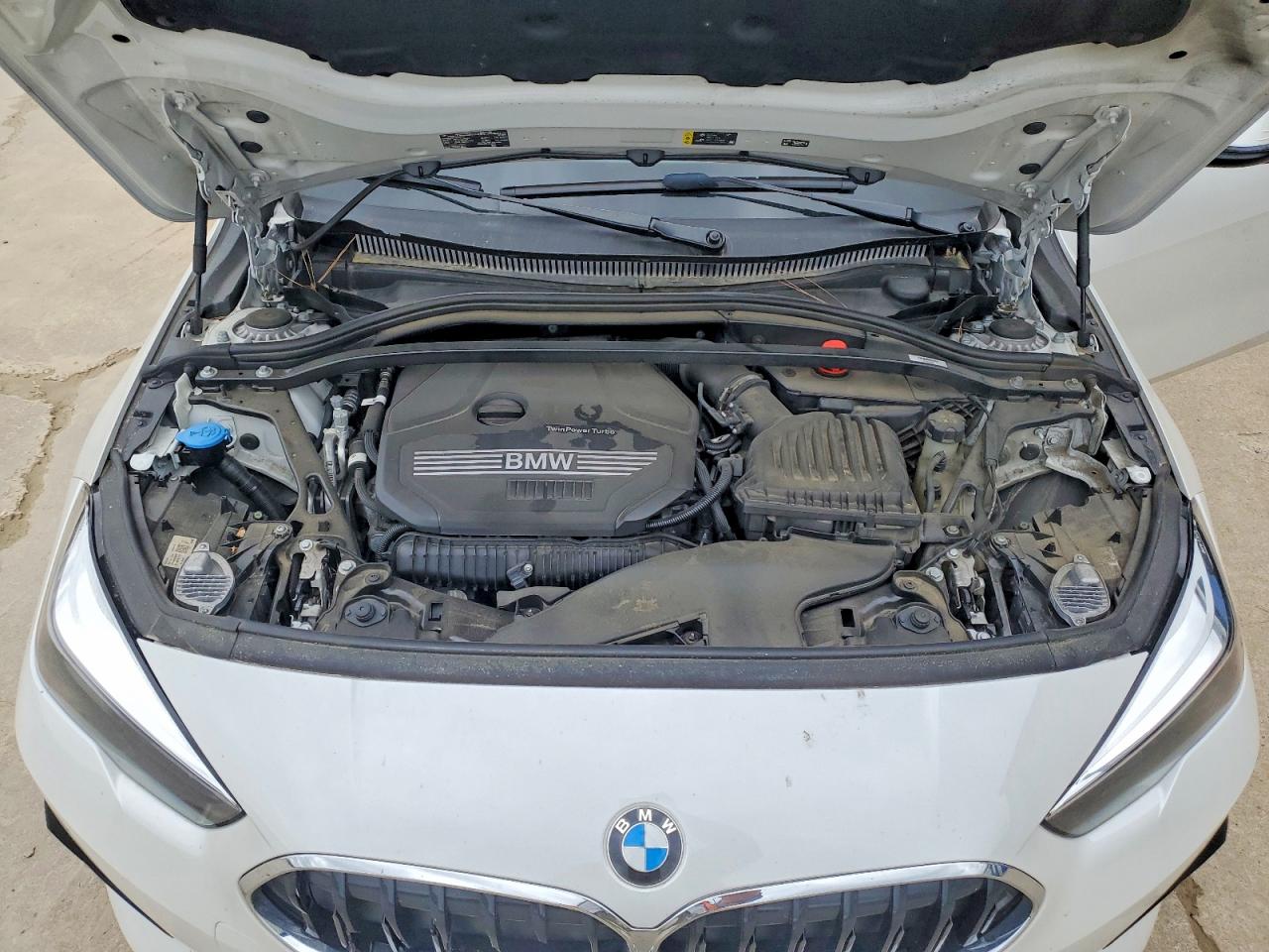 VIN WBA53AK04R7R66739 2024 BMW 228I