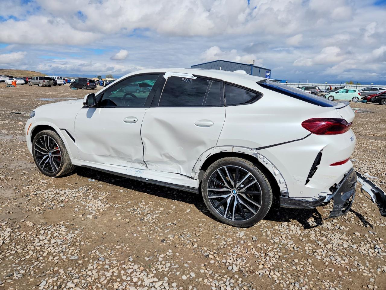 VIN 5UX33EX02R9S89218 2024 BMW X6