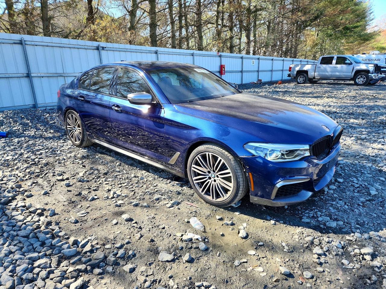 VIN WBAJB9C50JB286865 2018 BMW M550XI