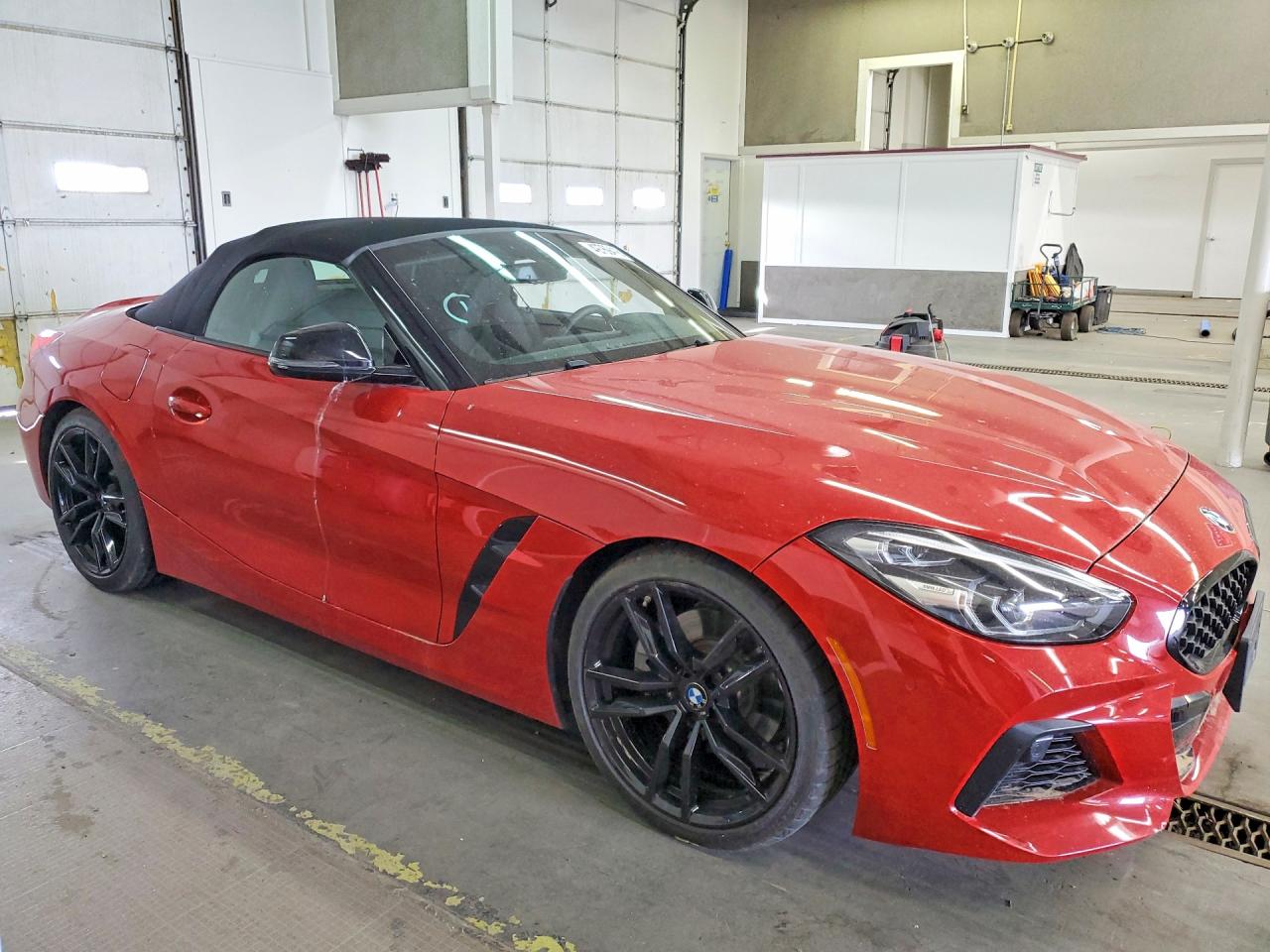 VIN WBAHF3C01MWX36122 2021 BMW Z4