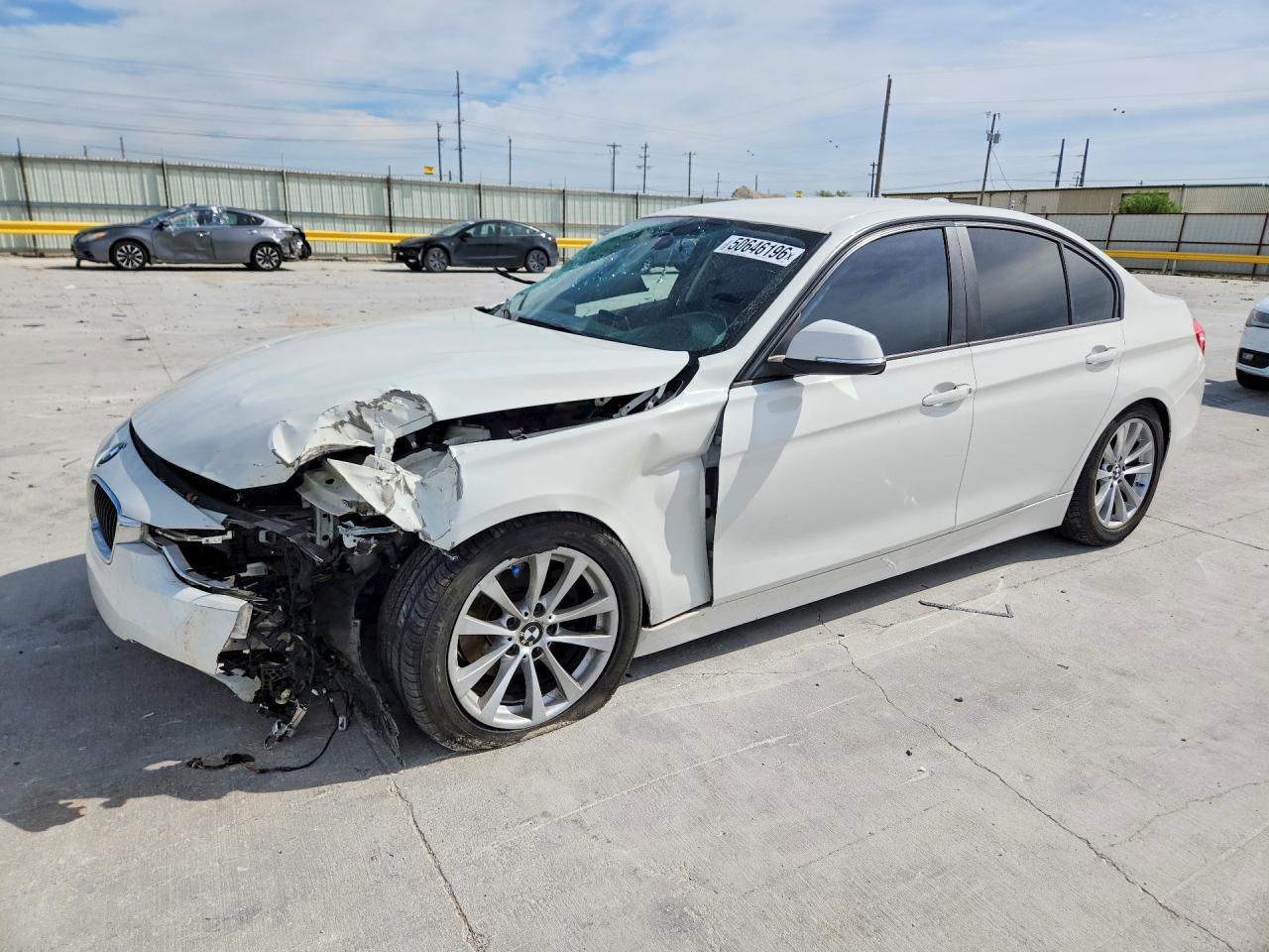 VIN WBA8A9C56JK622875 2018 BMW 320