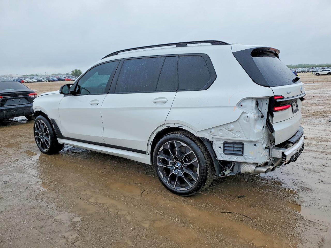 VIN 5UX33EM02S9Z88326 2025 BMW X7