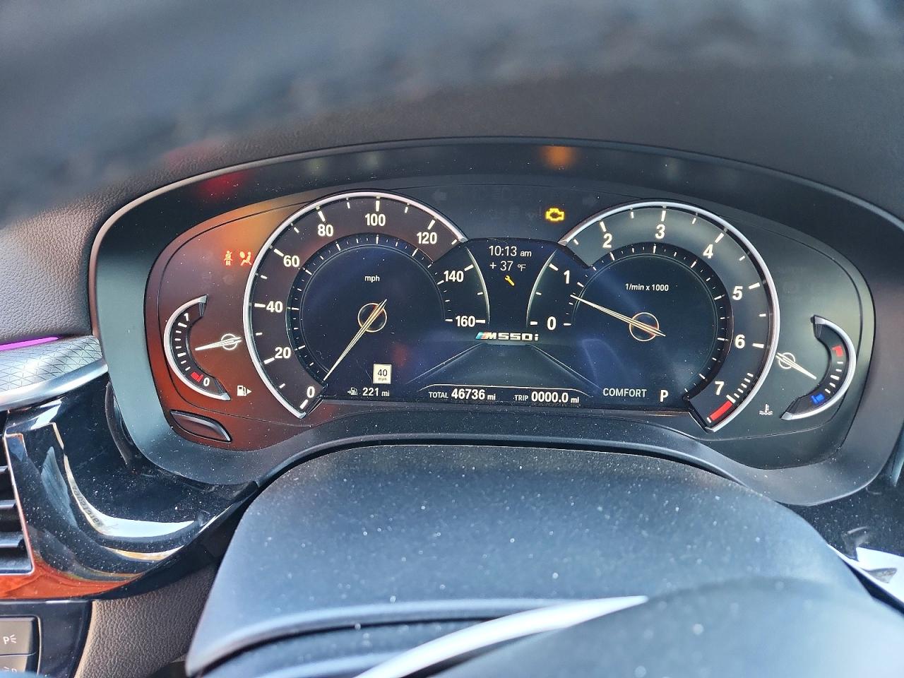 VIN WBAJB9C50JB286865 2018 BMW M550XI