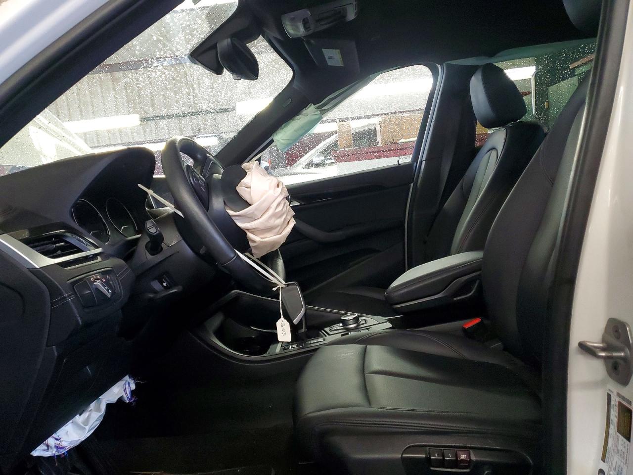 VIN WBXJG9C01M3M76507 2021 BMW X1