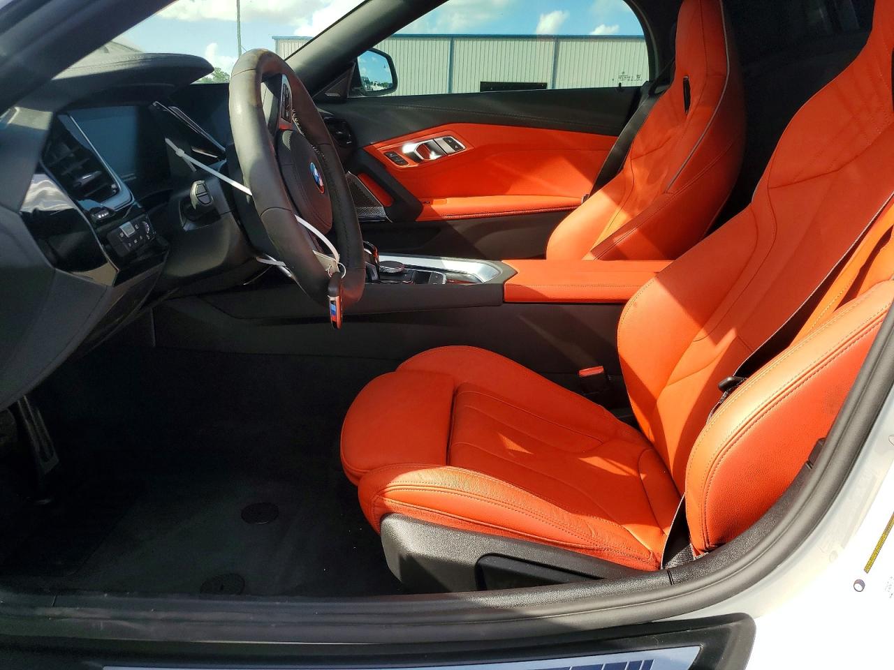 VIN WBAHF3C04TWY49397 2026 BMW Z4