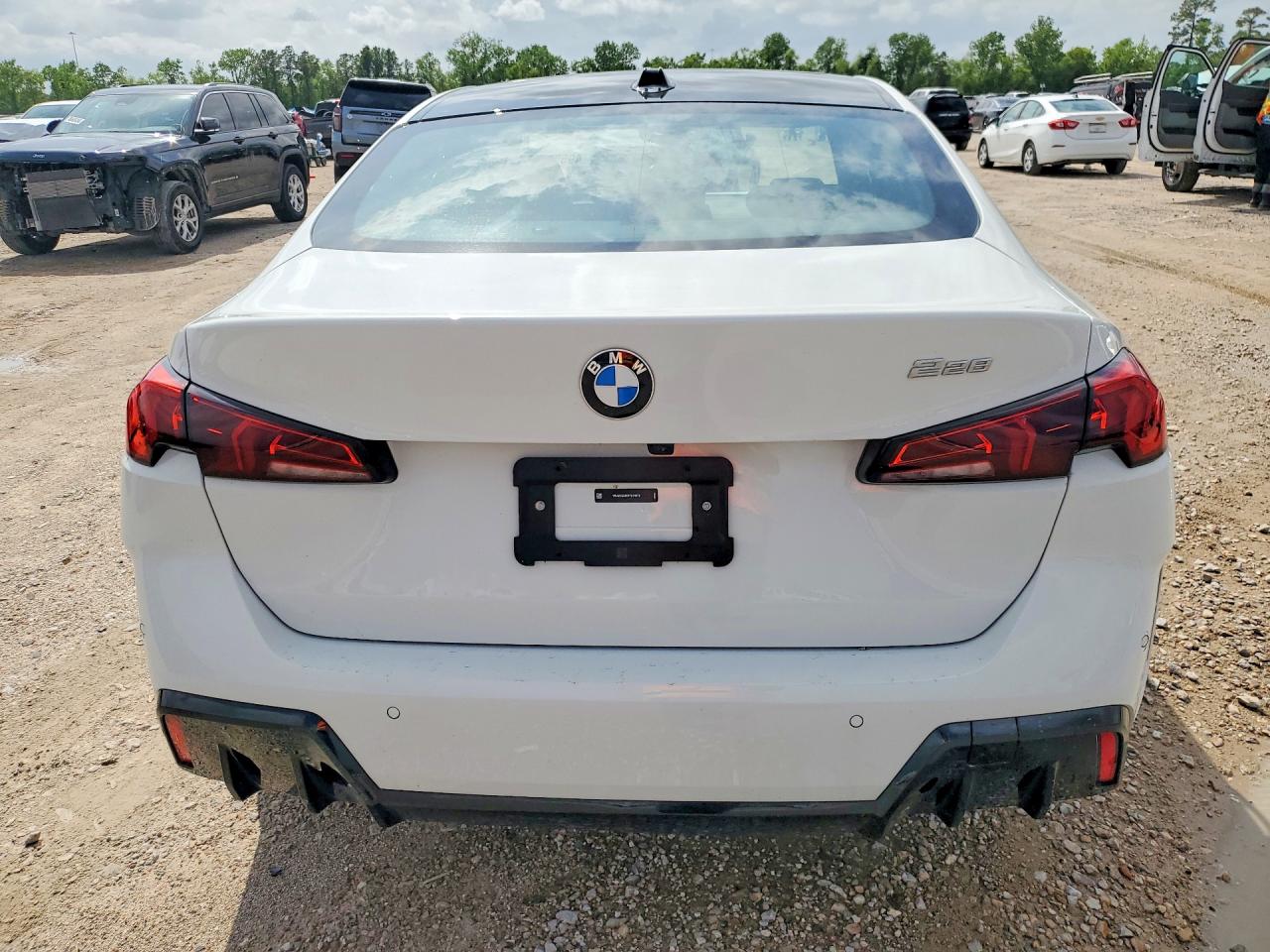 VIN WBA83GG00T7U74872 2026 BMW 228