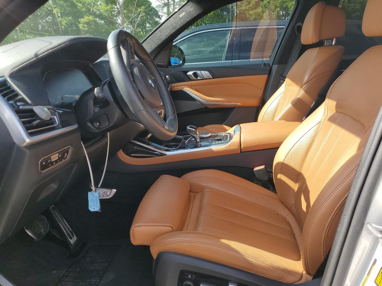 VIN 5UXCW2C01L9B64586 2020 BMW X7