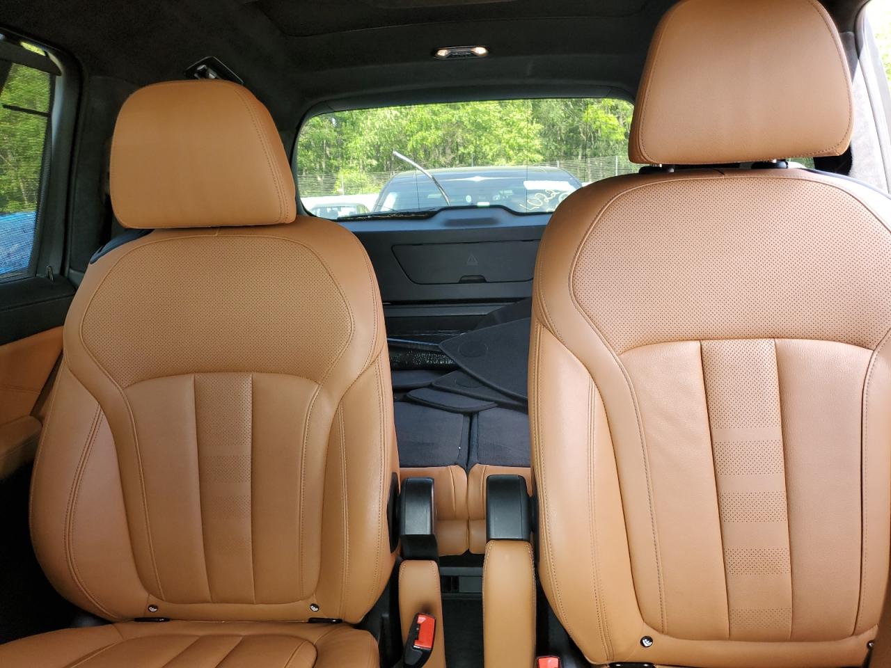 VIN 5UXCW2C01L9B64586 2020 BMW X7