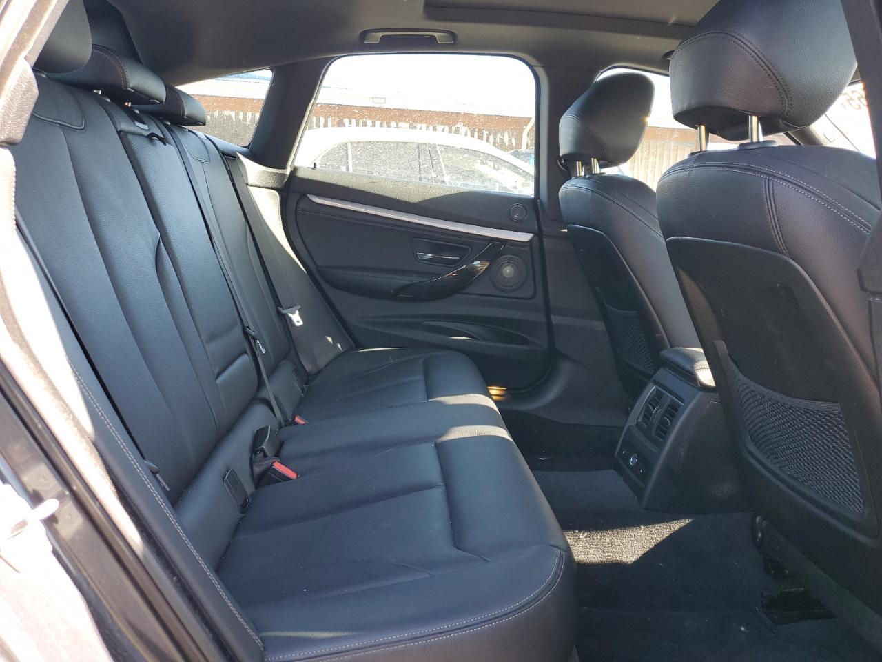 VIN WBA8Y3C57HG450720 2017 BMW 340 XIGT