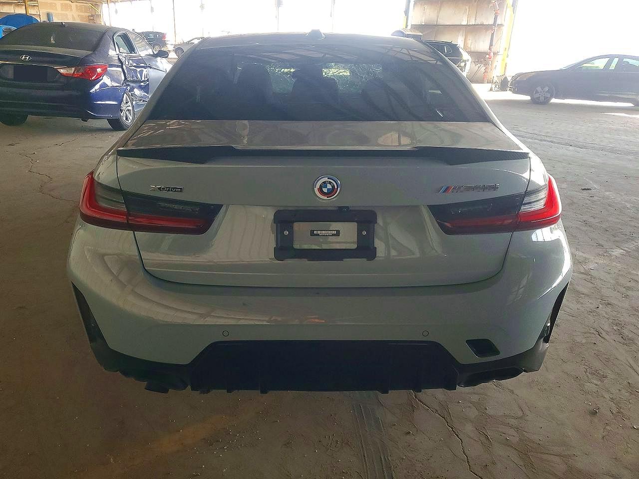 VIN 3MW49FF08P8C90339 2023 BMW M340XI