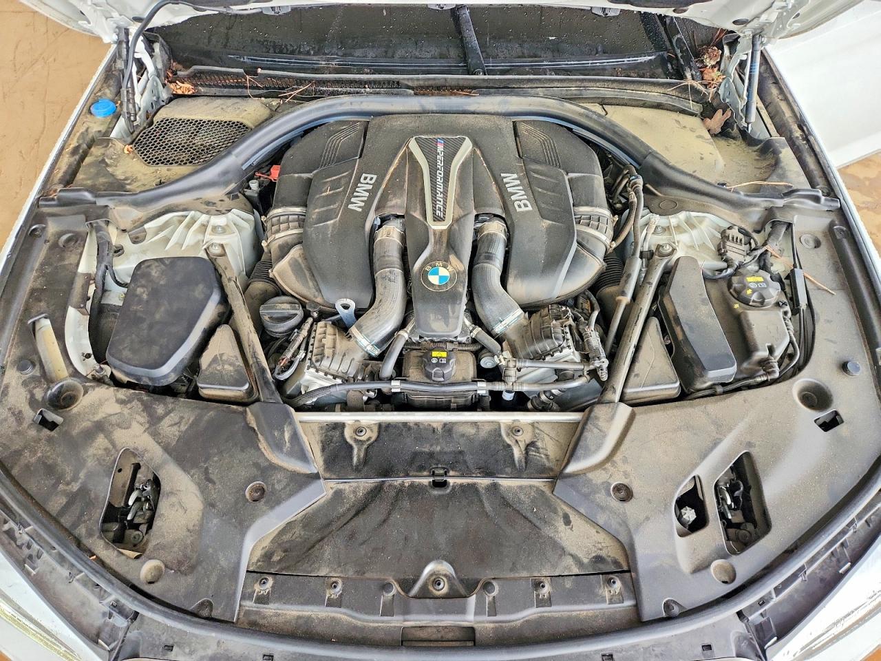VIN WBAJB9C51KB288772 2019 BMW M550XI