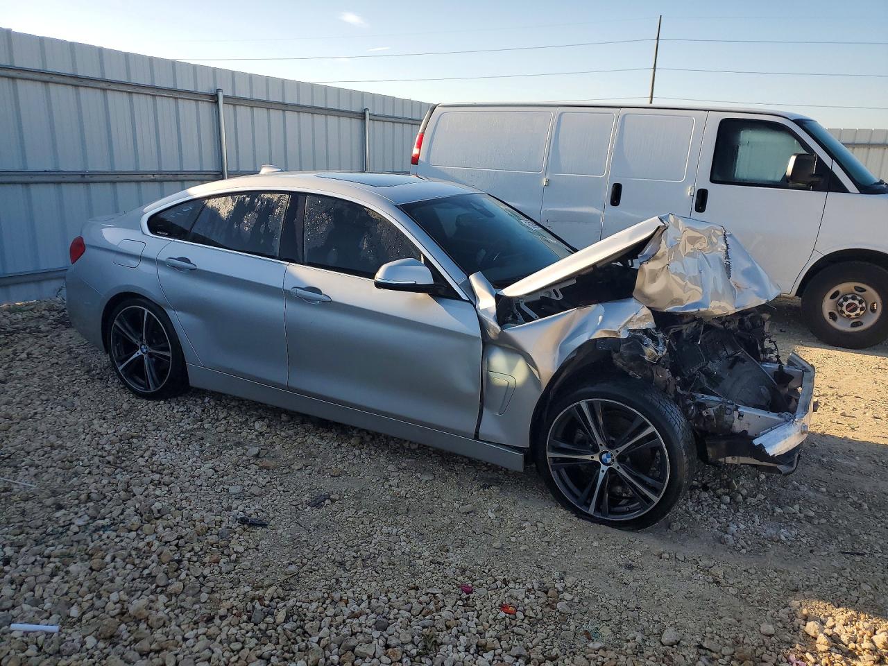 VIN WBA4J1C52KBM16986 2019 BMW 430I