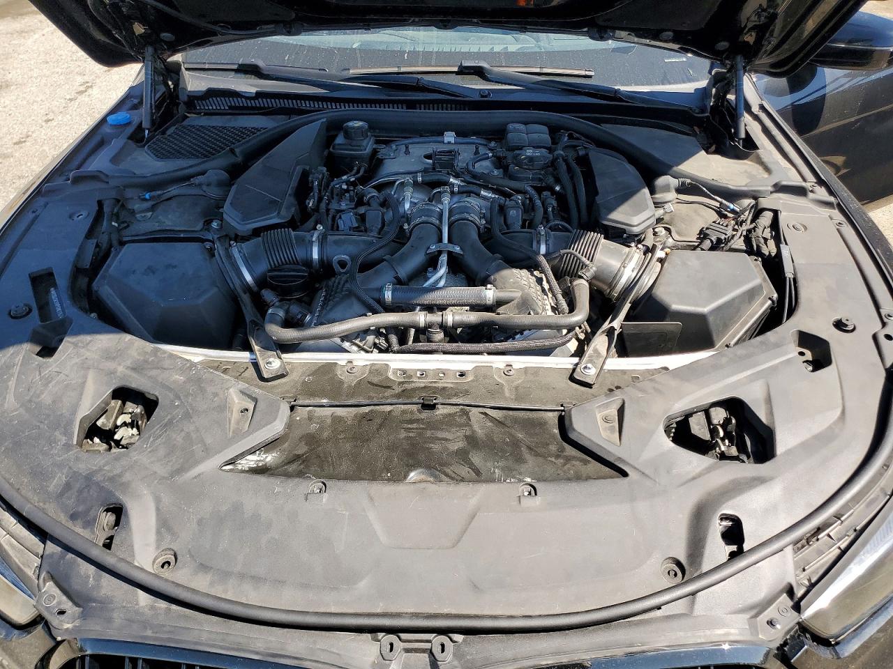 VIN WBSDZ0C0XPCM22524 2023 BMW M8