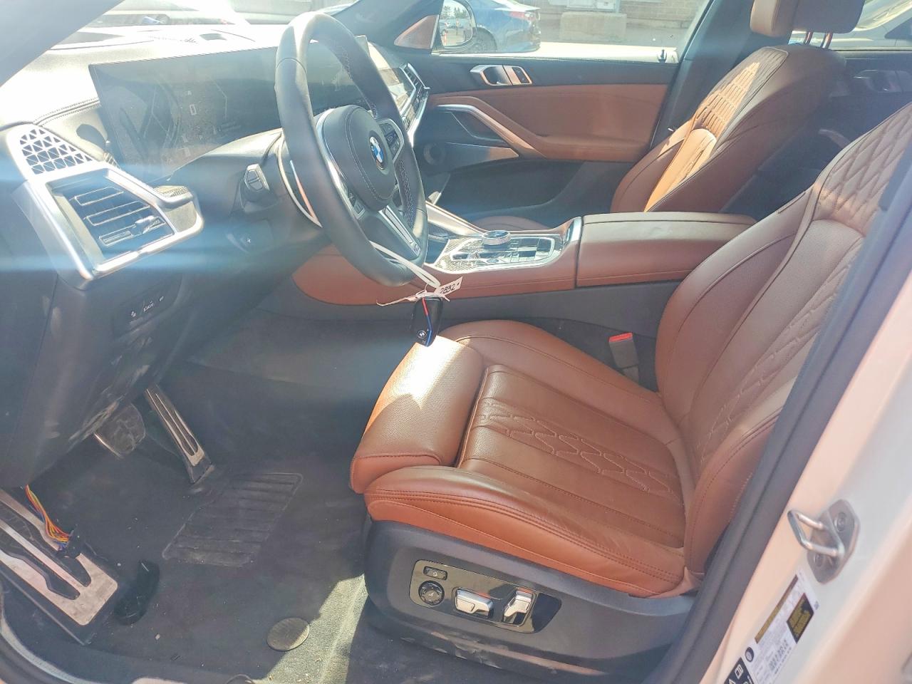 VIN 5UX43EX0XT9242756 2026 BMW X6