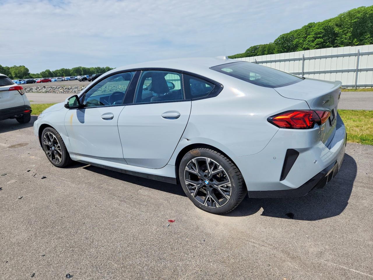 VIN WBA23GG05S7T16709 2025 BMW 228XI