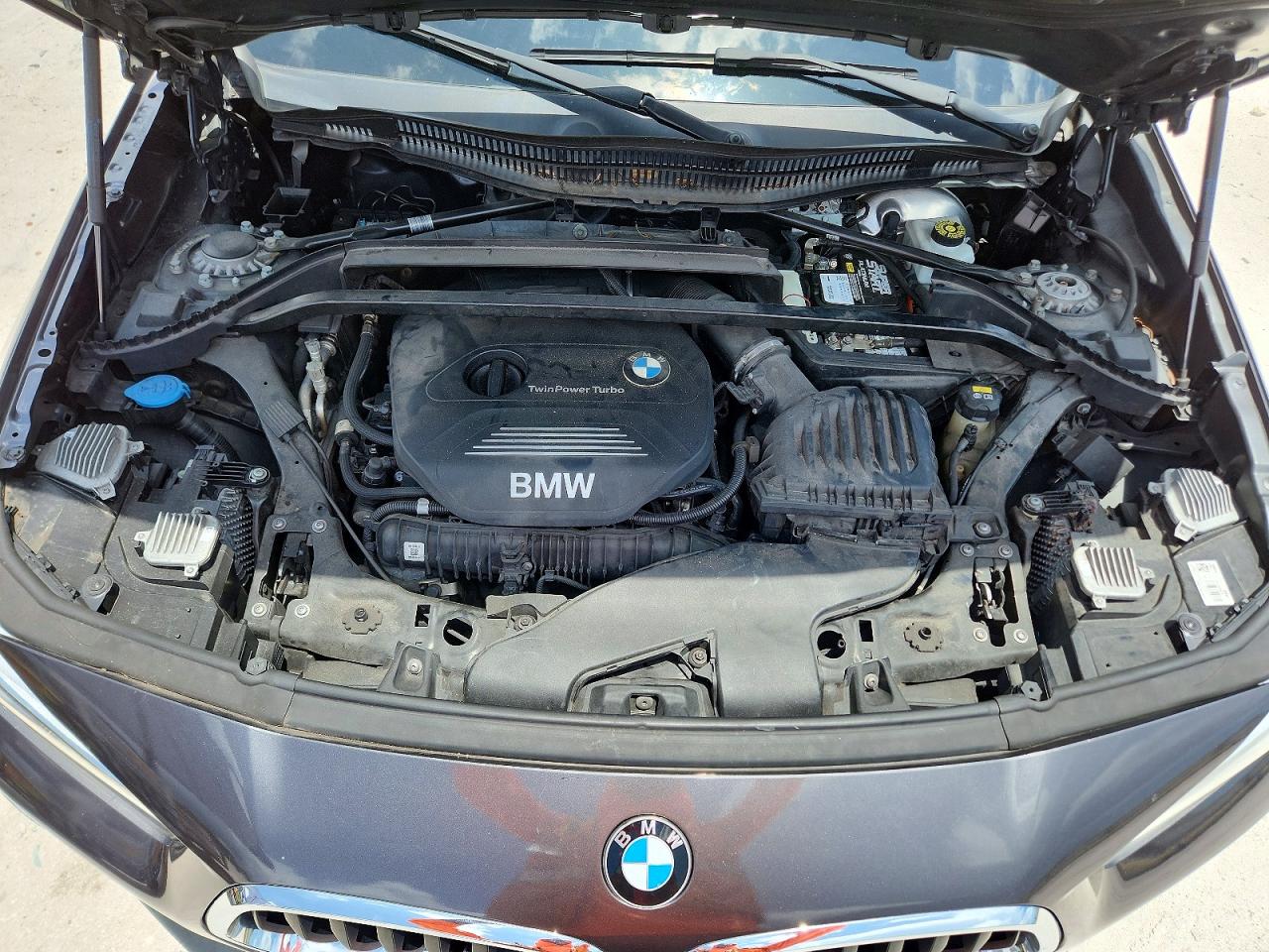 VIN WBXYJ5C38JEF81048 2018 BMW X2