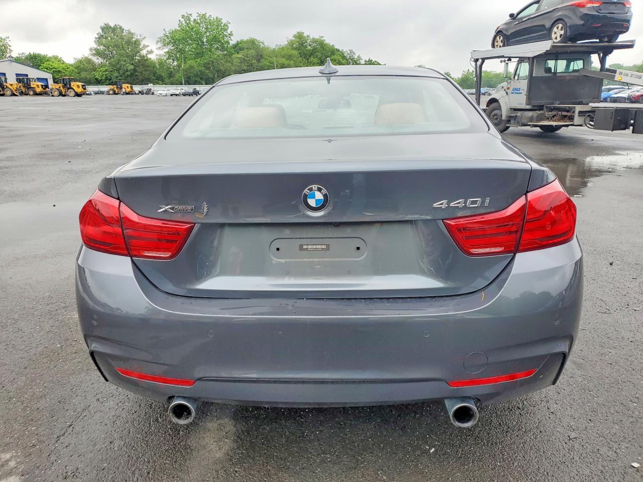 VIN WBA4W9C51JAF93889 2018 BMW 440XI