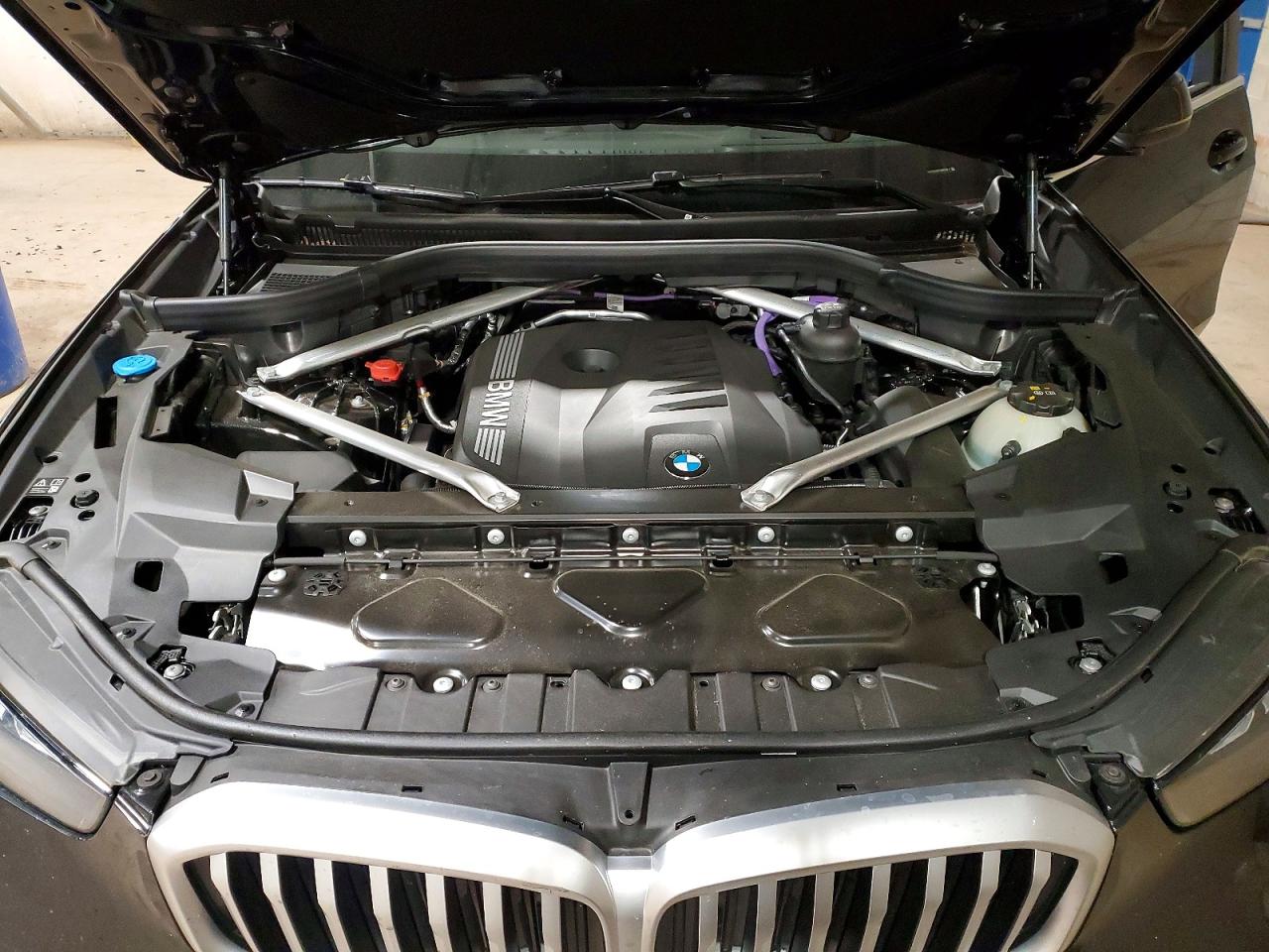 VIN 5UX23EU04T9385102 2026 BMW X5