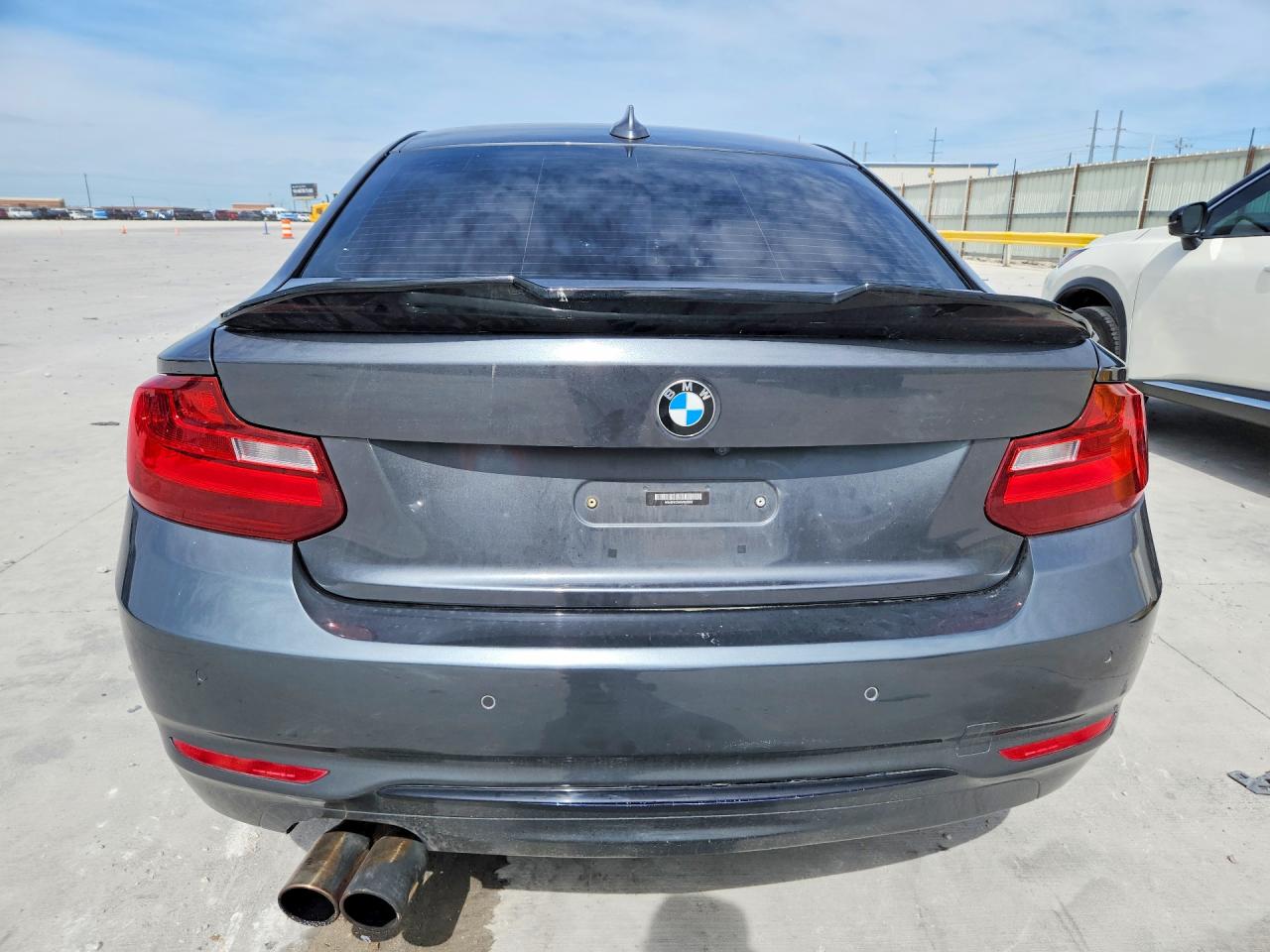 VIN WBA2F9C39HV665038 2017 BMW 230I
