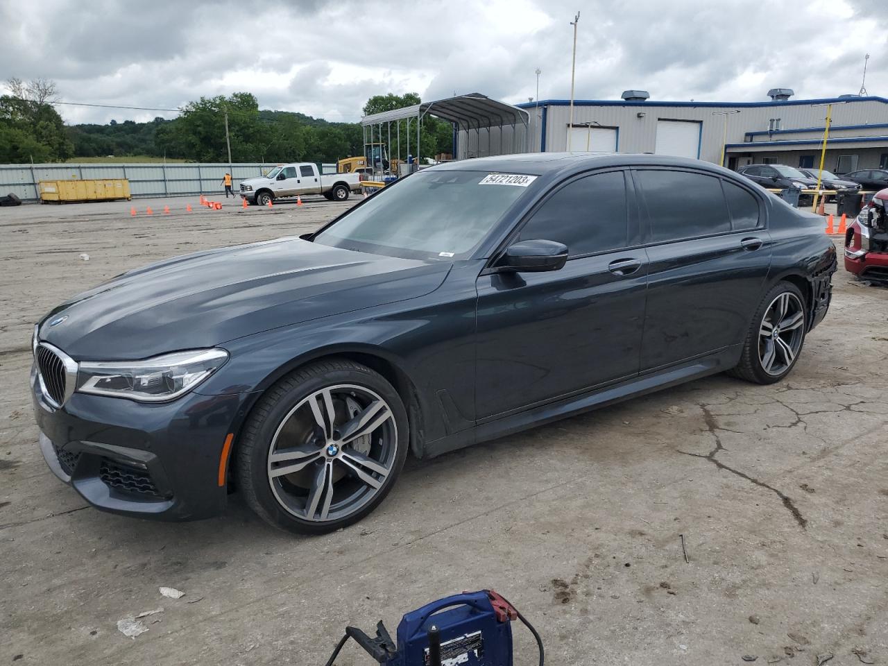 BMW 750 2019